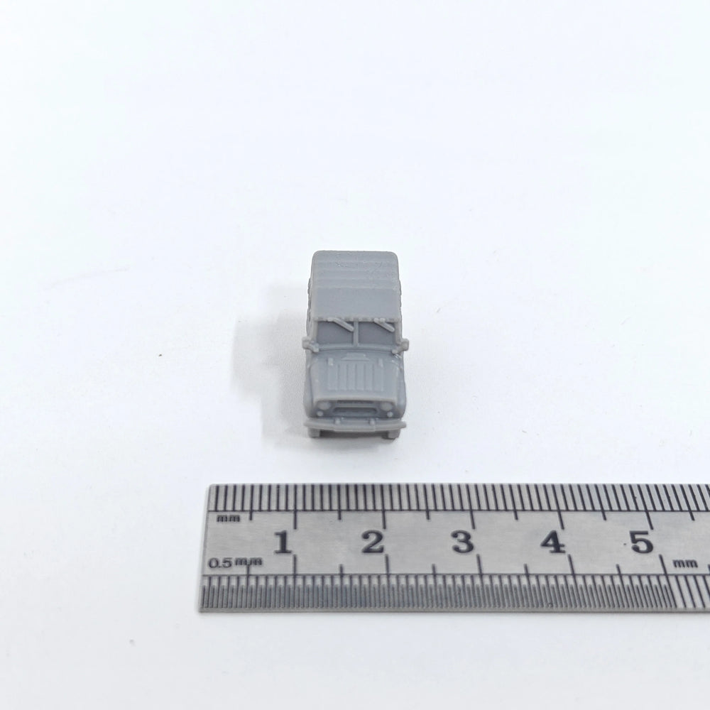 1/144 Cold War UAZ-469 Soviet Light Utility Vehicle, Resin Model Vehicle Kit, Unassembled and Unpainted