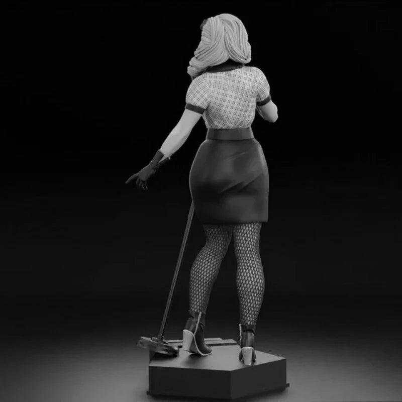 1/24 Modern Female Performer, Resin Model Figure Kit, Unassembled and Unpainted