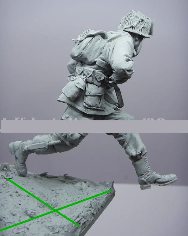 1/16 WWII German Infantryman Charging, Resin Model Figure Kit, Unassembled and Unpainted