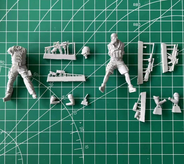 1/35 Modern US Tactical Operator in Ready Stance, Resin Model Figure Kit, Unassembled and Unpainted