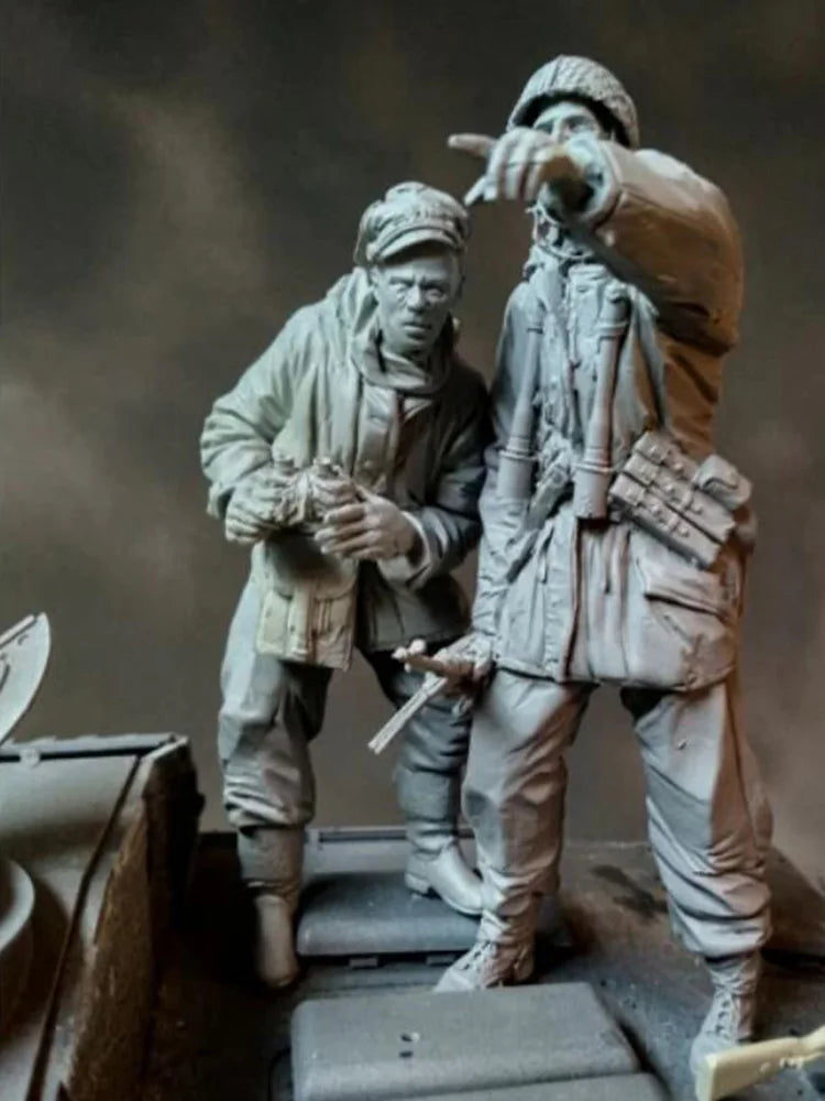 1/16 Modern Military Officers, 2 Figures, Resin Model Figure Kit, Unassembled and Unpainted