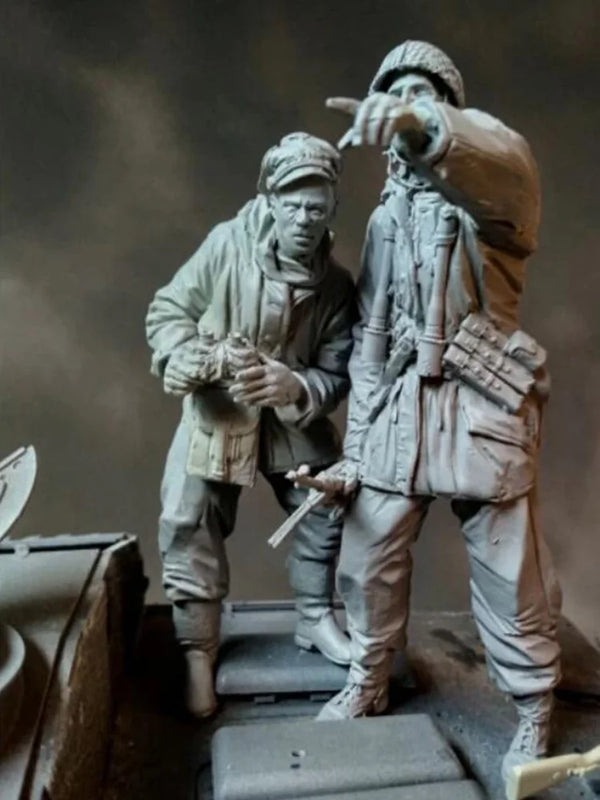 1/16 Modern Military Officers, 2 Figures, Resin Model Figure Kit, Unassembled and Unpainted