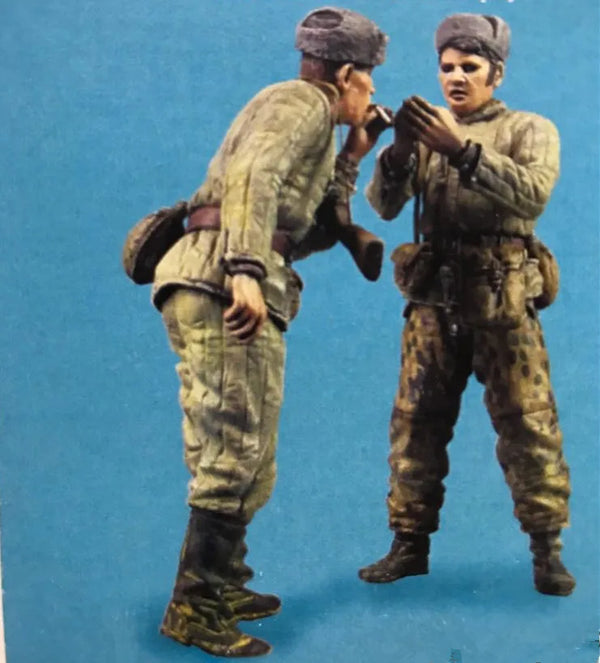 1/35 WWI Infantry Officer and Enlisted Soldier, 2 Figures, Resin Model Figure Kit, Unassembled and Unpainted