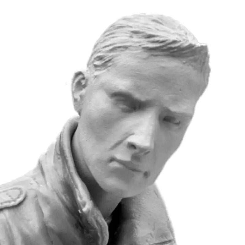 1/16 Modern Aviator, 4 Figures, Resin Model Figure Kit, Unassembled and Unpainted