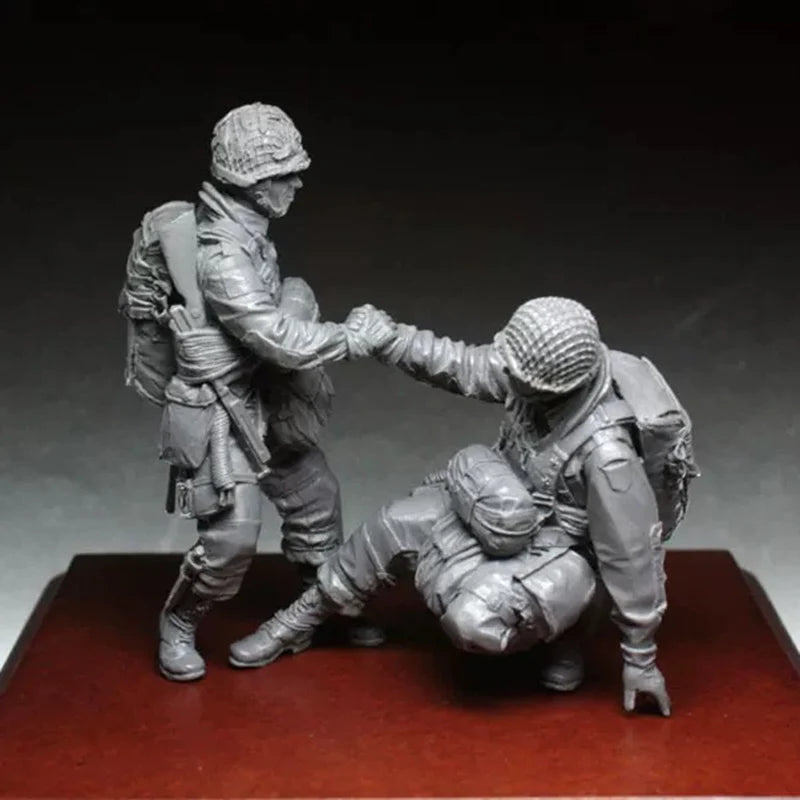 1/35 WWII British Infantry Casualty Evacuation, 4 Figures, Resin Model Figure Kit, Unassembled and Unpainted