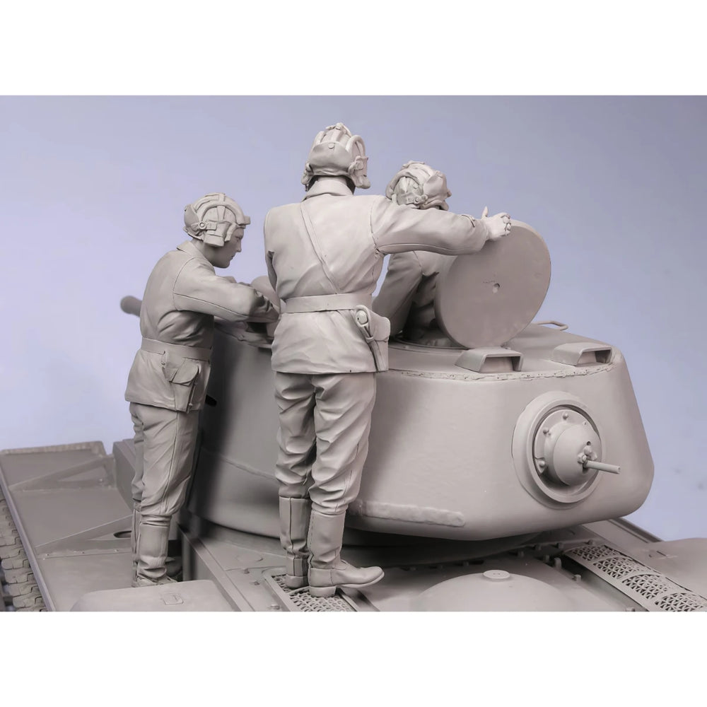 1/35 WWII Soviet Tank Crew at Turret Hatch, 3 Figures, Resin Model Figure Kit, Unassembled and Unpainted