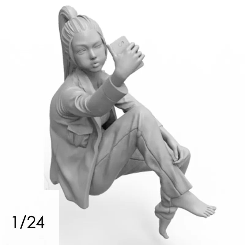 1/24 Contemporary Female in Athletic Poses, Resin Model Figure Kit, Unassembled and Unpainted