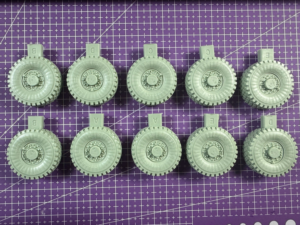 1/35 1/35 Military Trailer Tires & Gears, Resin Model Accessory Kit, Military Theme, Unpainted