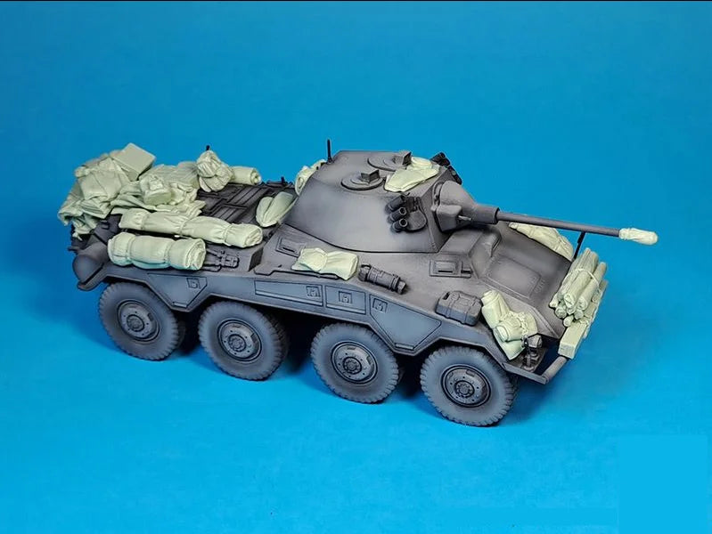 1/35 Cold War Armored Personnel Carrier, Resin Model Vehicle Kit, Unassembled and Unpainted