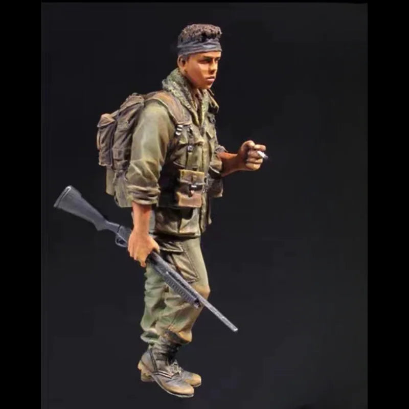 1/35 WWII US Infantryman with Headband, Resin Model Figure Kit, Unassembled and Unpainted