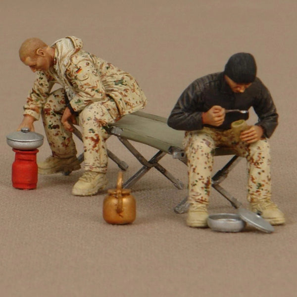 1/35 Modern Bundeswehr Soldiers, 2 Figures, Resin Model Figure Kit, Unassembled and Unpainted