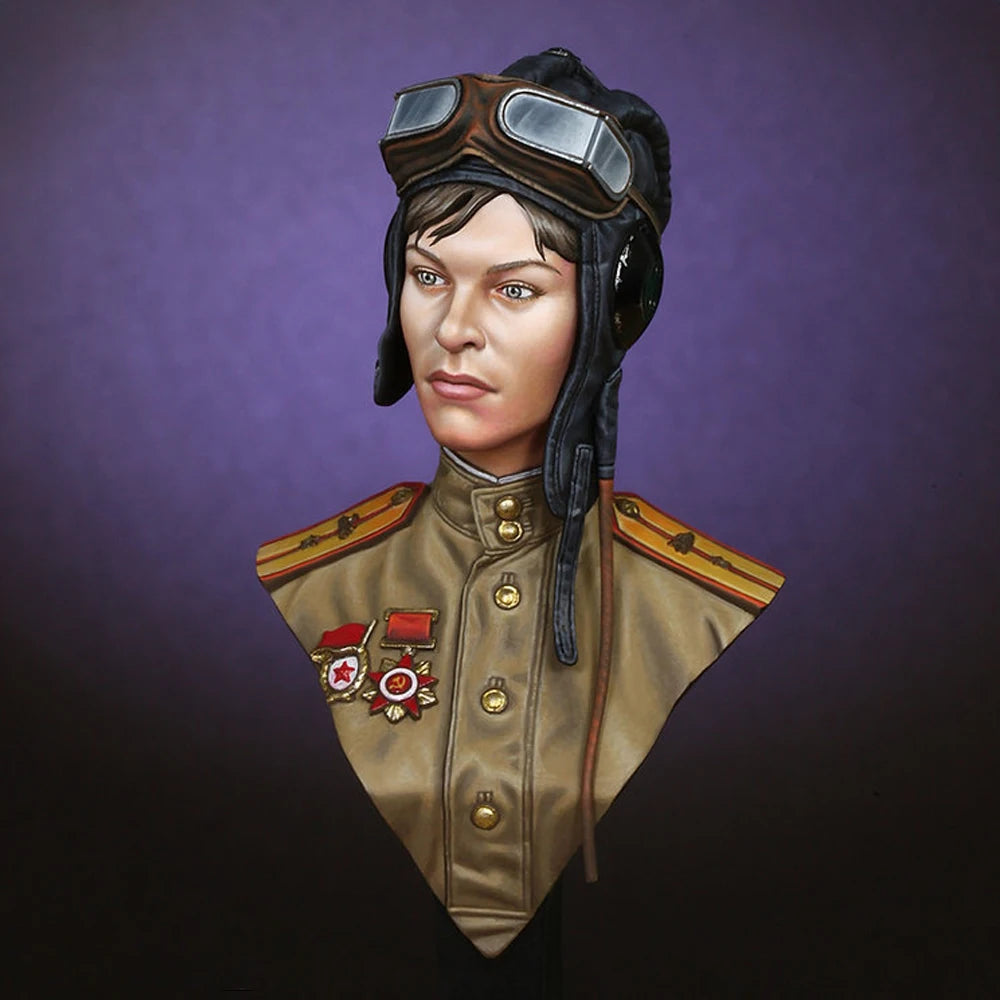 1/10 WWII Soviet Female Pilot with Flight Helmet, Resin Model Bust Kit, Unassembled and Unpainted
