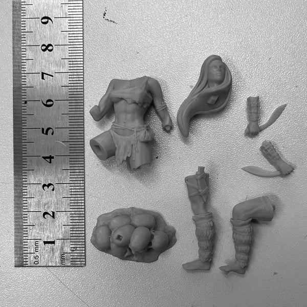 1/24 Jungle Female Assassin, Resin Model Figure Kit, Unassembled and Unpainted
