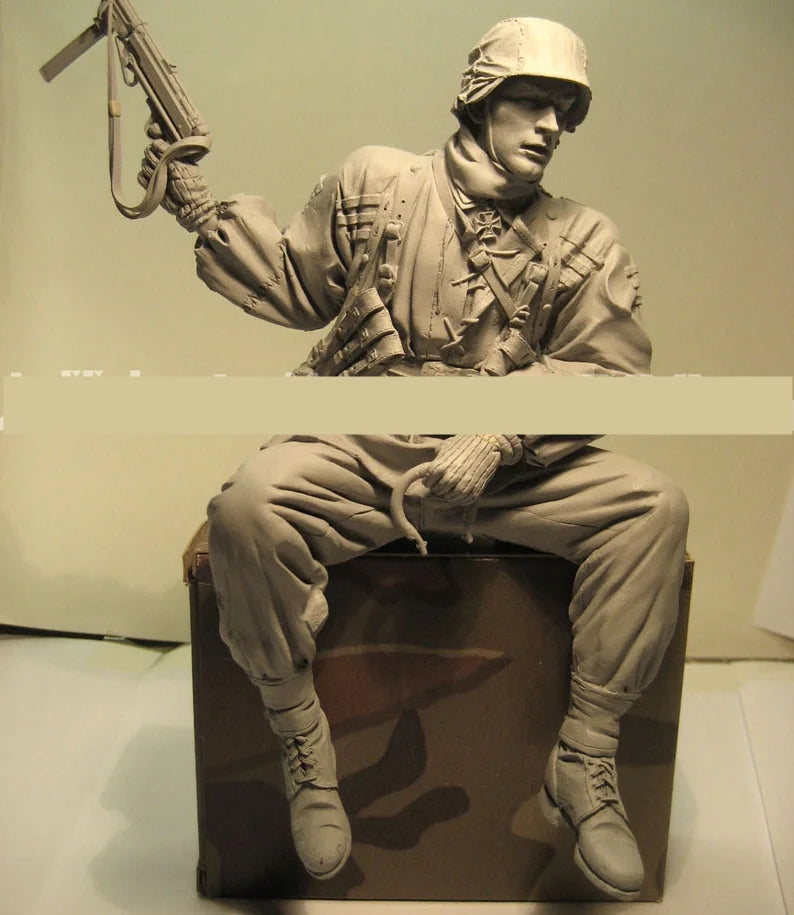 1/9 WWI Soldier, Resin Model Figure Kit, Unassembled and Unpainted