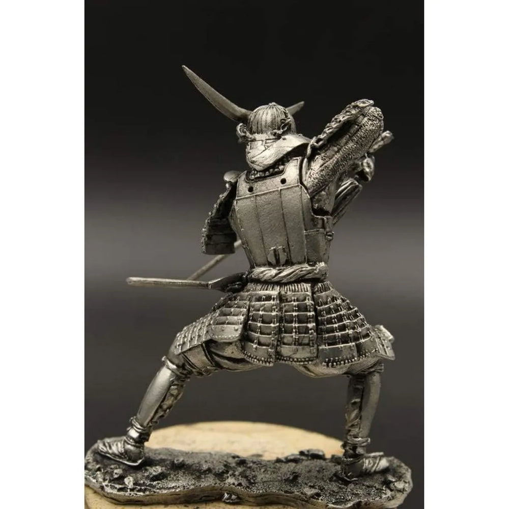 1/24 Ancient Samurai Warrior in Full Armor, Resin Model Figure Kit, Unassembled and Unpainted