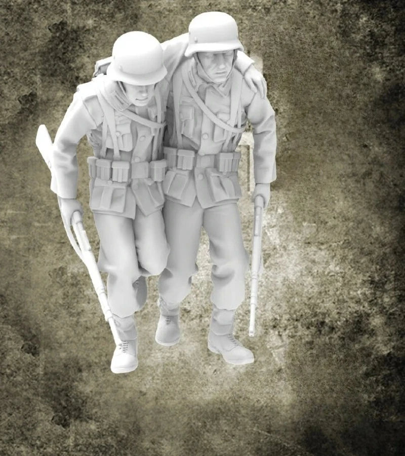 1/35 WWII German Soldiers Charging Forward, 2 Figures, Resin Model Figure Kit, Unassembled and Unpainted