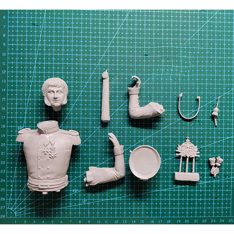 1/10 Napoleonic French General with Sabre, Resin Model Bust Kit, Unassembled and Unpainted