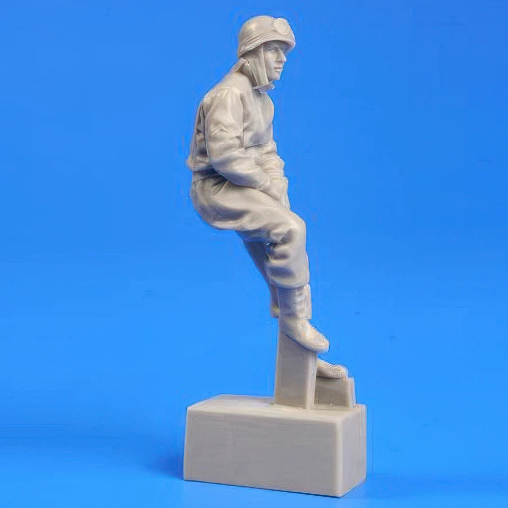 1/35 WWII US Tank Commander Winter 1944, Resin Model Figure Kit, Unassembled and Unpainted