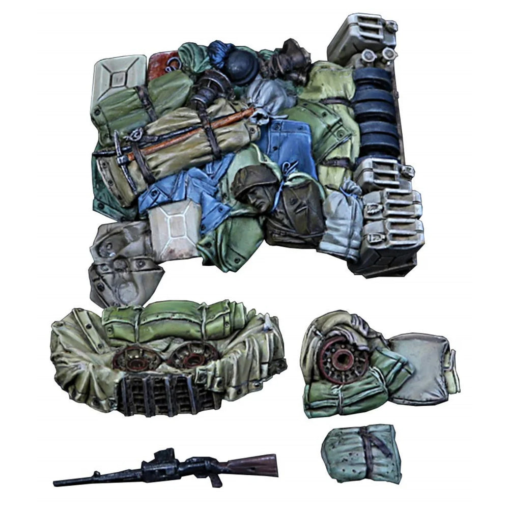 1/35 WWII Italian Combat Vehicle Equipment, Resin Model Vehicle Kit, Unassembled and Unpainted
