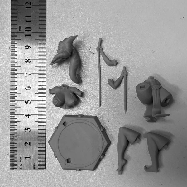 1/24 Golden Bikini Pinup, Resin Model Figure Kit, Unassembled and Unpainted