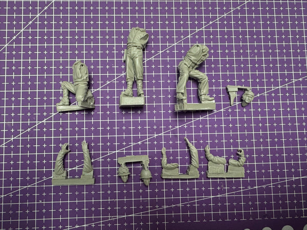 1/35 Modern Construction Workers, 3 Figures, Resin Model Figure Kit, Unassembled and Unpainted