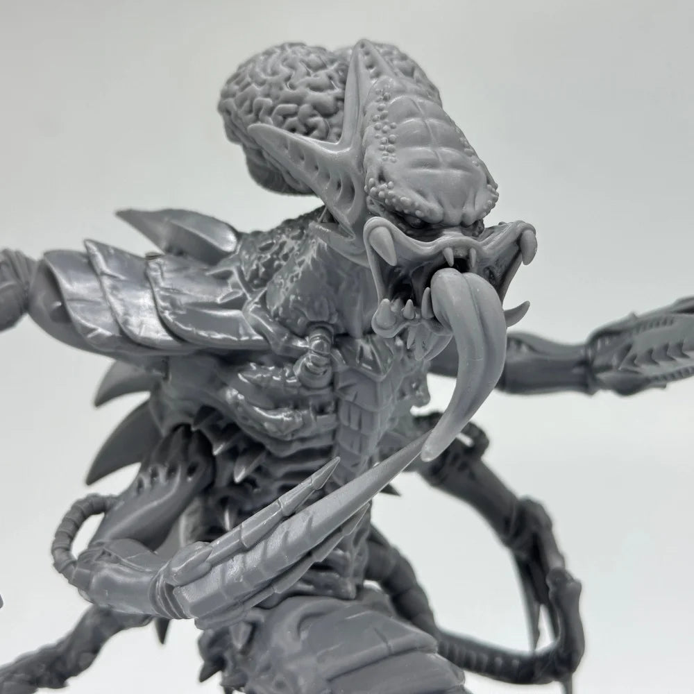 Alien Creature, Resin Model Figure Kit, Sci-Fi Theme, Unassembled and Unpainted