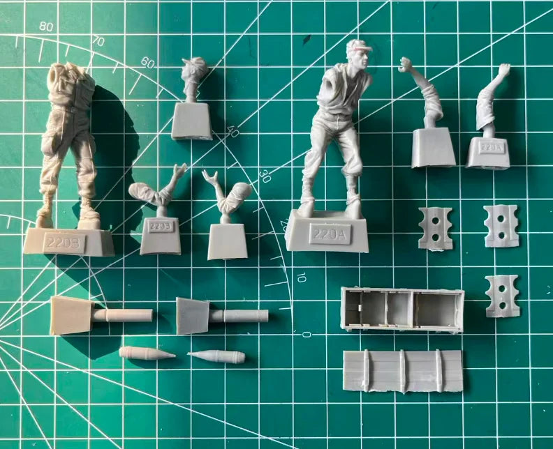 1/35 Cold War Soviet Artillery Crew Afghanistan 1980s, 2 Figures, Resin Model Figure Kit, Unassembled and Unpainted
