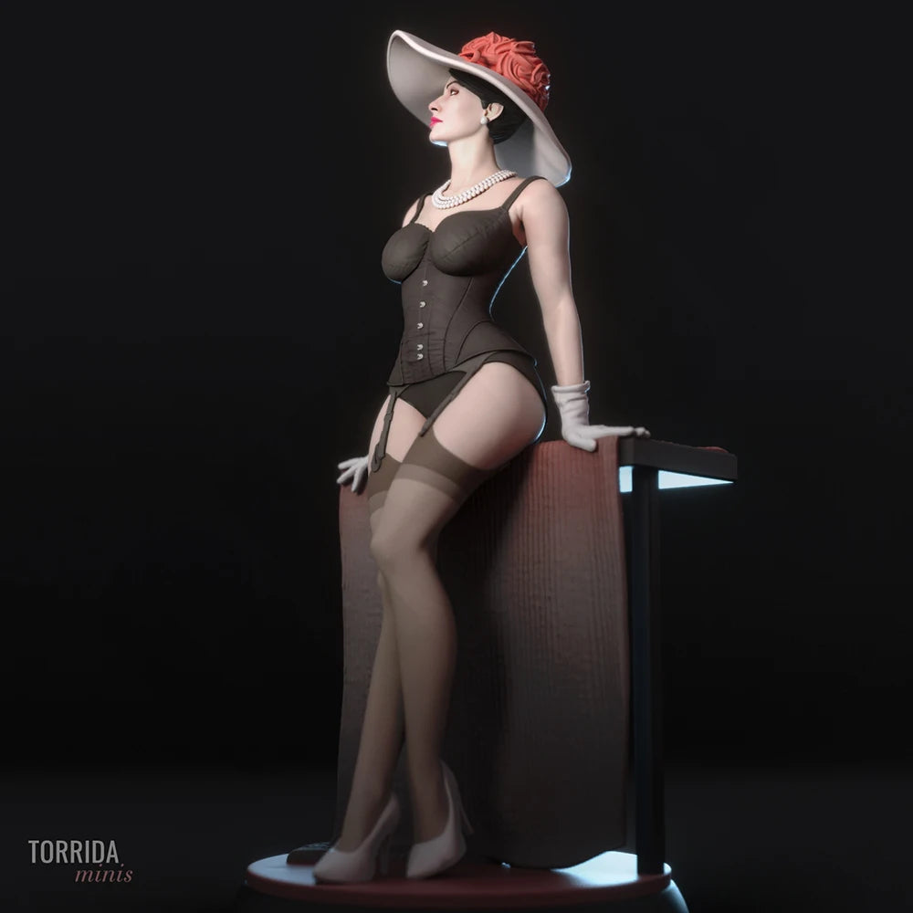1/24 Vintage Pinup Woman, Resin Model Figure Kit, Unassembled and Unpainted