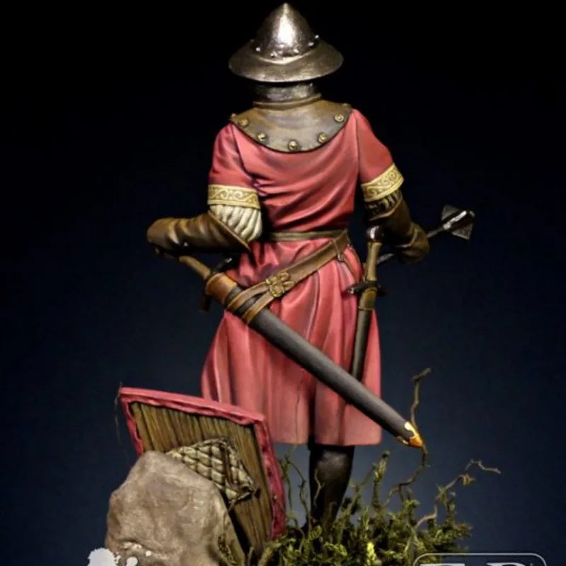 1/24 Medieval Knight in Red Heraldic Surcoat, Resin Model Figure Kit, Unassembled and Unpainted