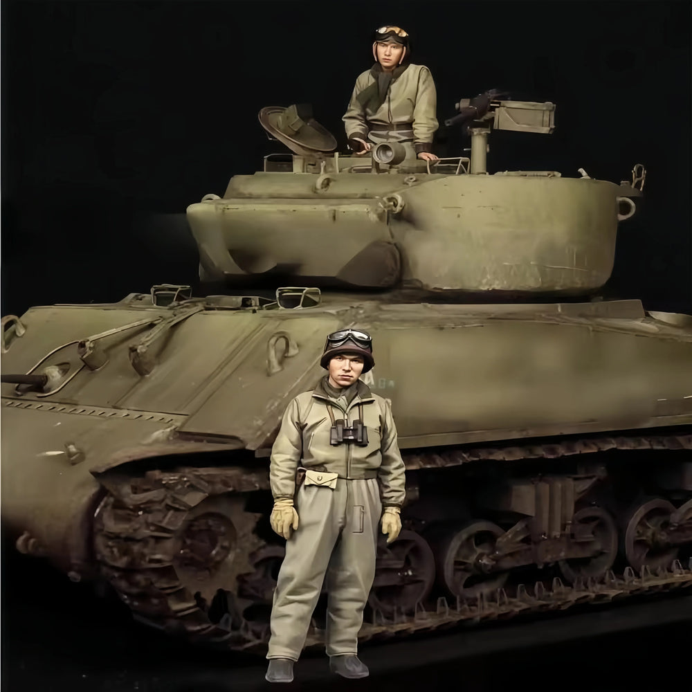 1/35 WWII US Armor Crew with Tanker Goggles, 2 Figures, Resin Model Figure Kit, Unassembled and Unpainted
