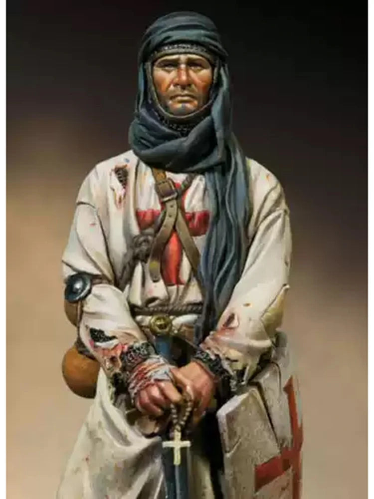 1/18 Medieval Bearded Crusader Knight with Red Cross Shield, Resin Model Figure Kit, Unassembled and Unpainted