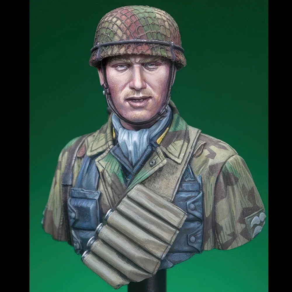 1/16 WWII German Paratrooper, Resin Model Bust Kit, Unassembled and Unpainted