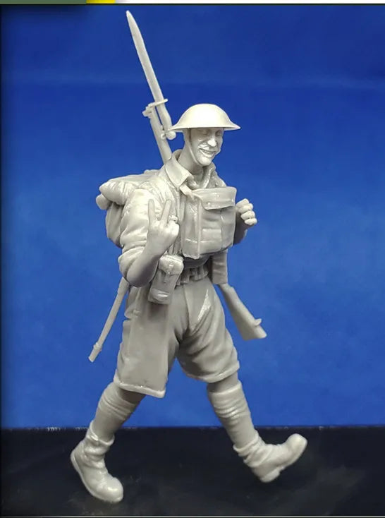1/35 WWI British Infantryman with Bayonet, Resin Model Figure Kit, Unassembled and Unpainted