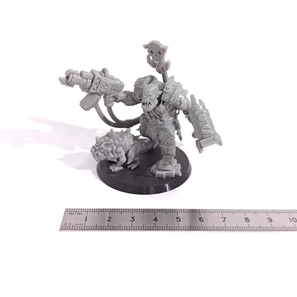 32mm Orc Warriors, 3 Figures, Resin Model Figure Kit, Fantasy Theme, Unassembled and Unpainted