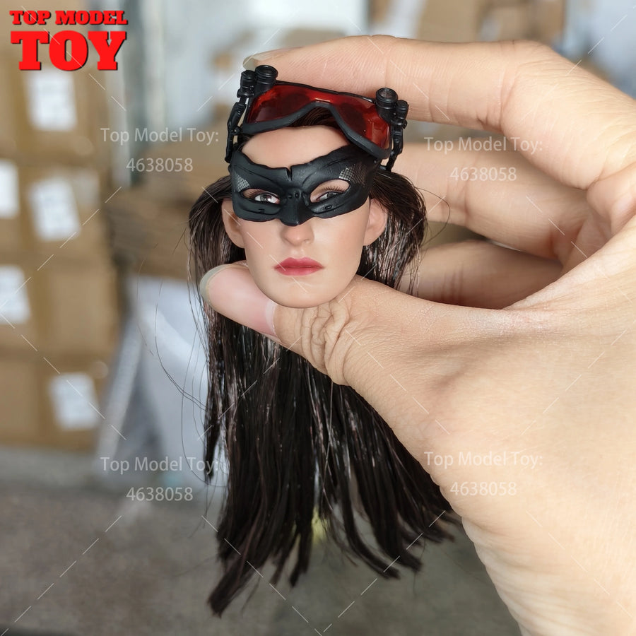 Cyberpunk Female Operative with Tactical Goggles 1/6 Resin Bust Kit - resin model view 4