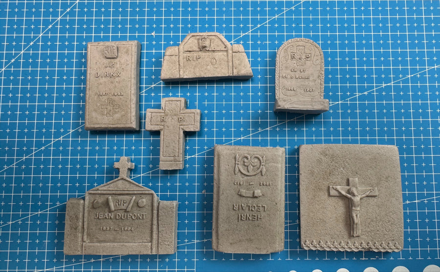Cemetery Headstones & Crosses Resin Terrain Kit - Miniature Diorama Accessories - resin model view 2