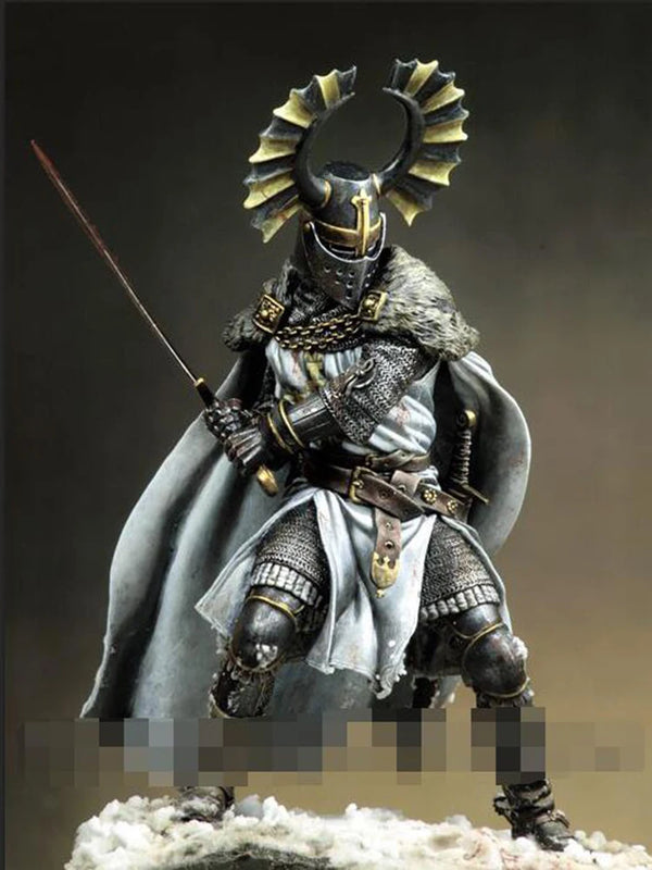 90mm Medieval Knight in Spiked Crown and White Cape, Resin Model Figure Kit, Unassembled and Unpainted