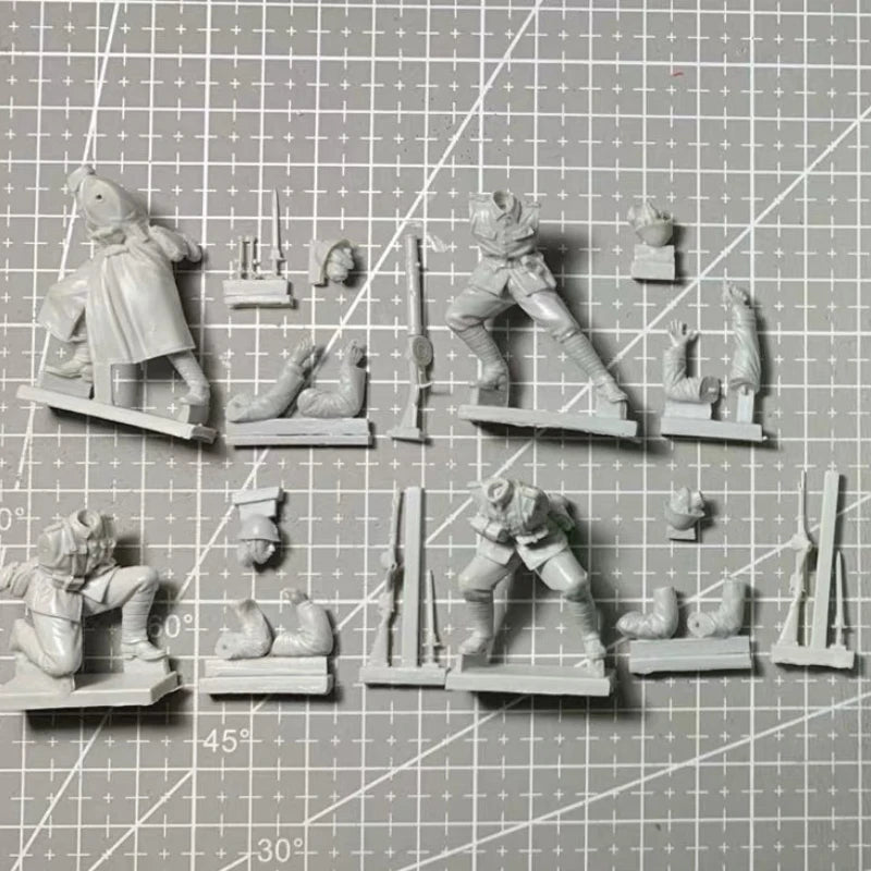1/35 WWII Dutch Army, 8 Figures, Resin Model Figure Kit, Unassembled and Unpainted