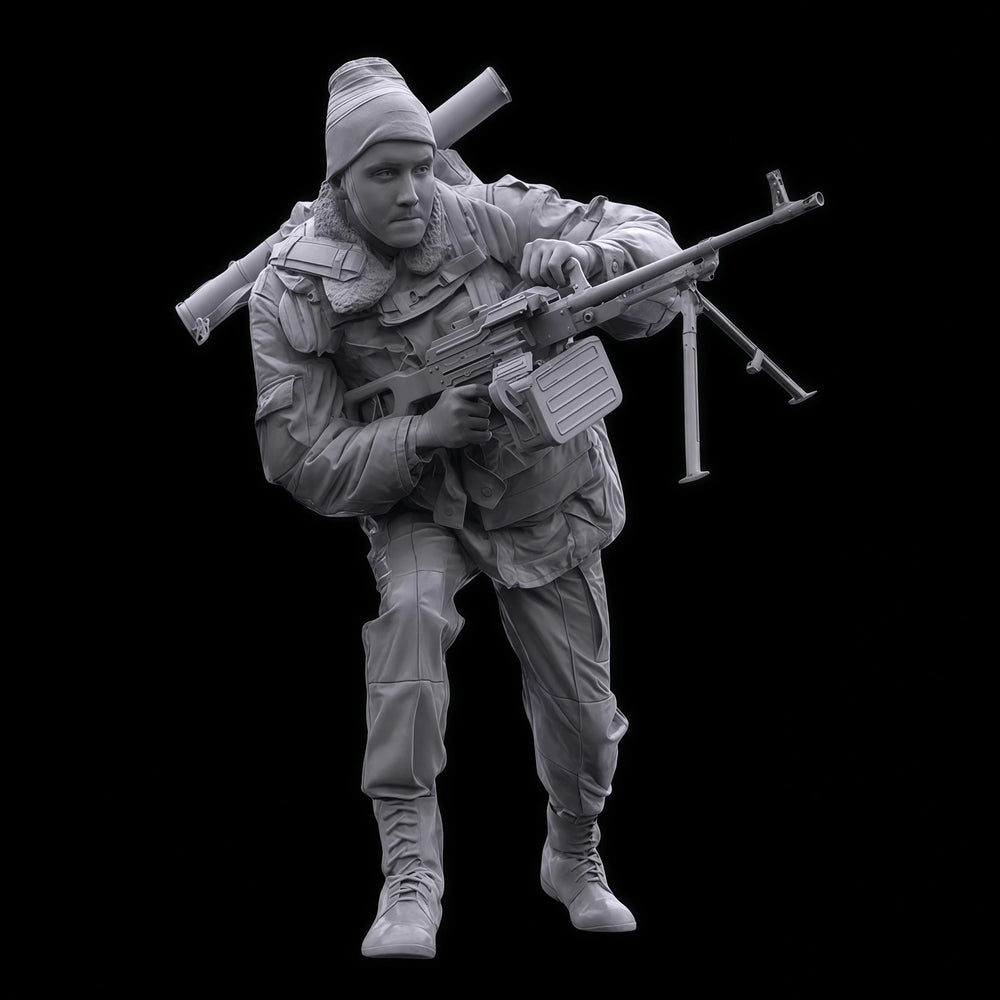 1/35 Modern Infantryman Advancing with Assault Rifle, Resin Model Figure Kit, Unassembled and Unpainted