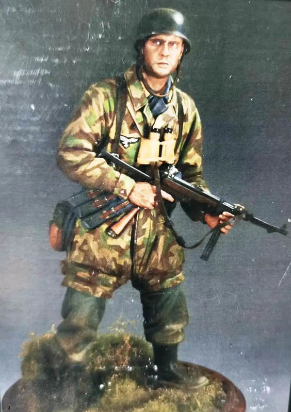 1/9 Modern US Infantryman in Digital Desert Camouflage, Resin Model Figure Kit, Unassembled and Unpainted