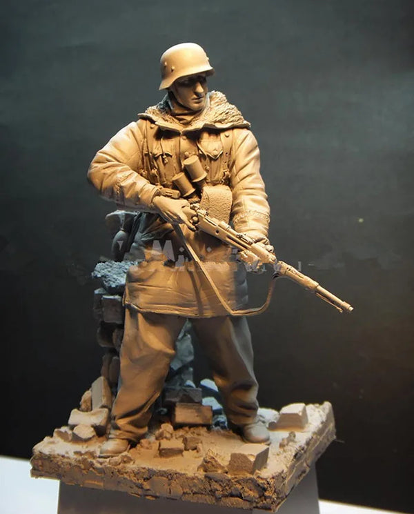 1/16 WWI British Infantryman with Bayoneted Rifle, Resin Model Figure Kit, Unassembled and Unpainted