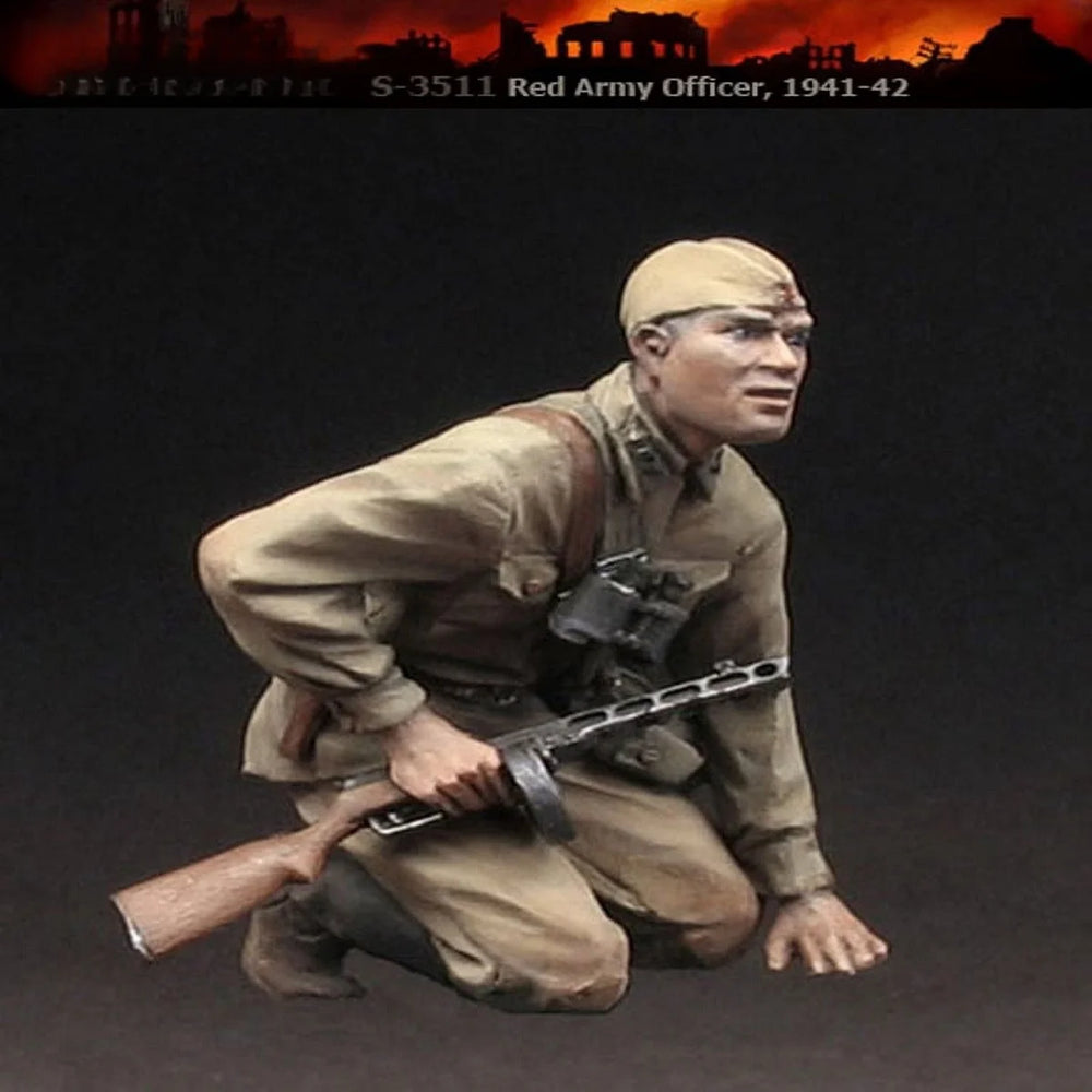 1/35 WWII Soviet Red Army Commander, Resin Model Figure Kit, Unassembled and Unpainted