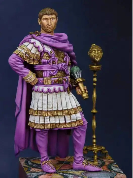 1/24 Roman General in Imperial Purple with Staff, Resin Model Figure Kit, Fantasy Theme, Unassembled and Unpainted