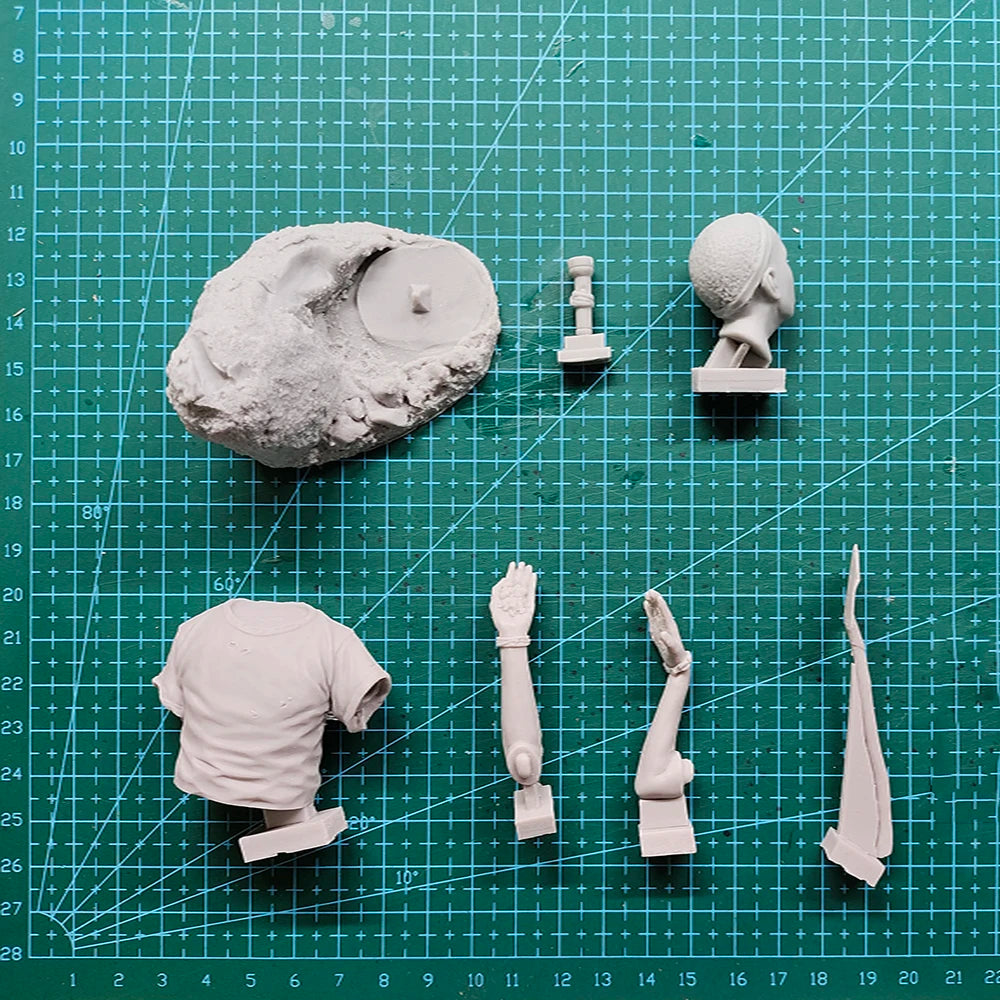 1/10 Modern Civilian, Resin Model Bust Kit, Unassembled and Unpainted