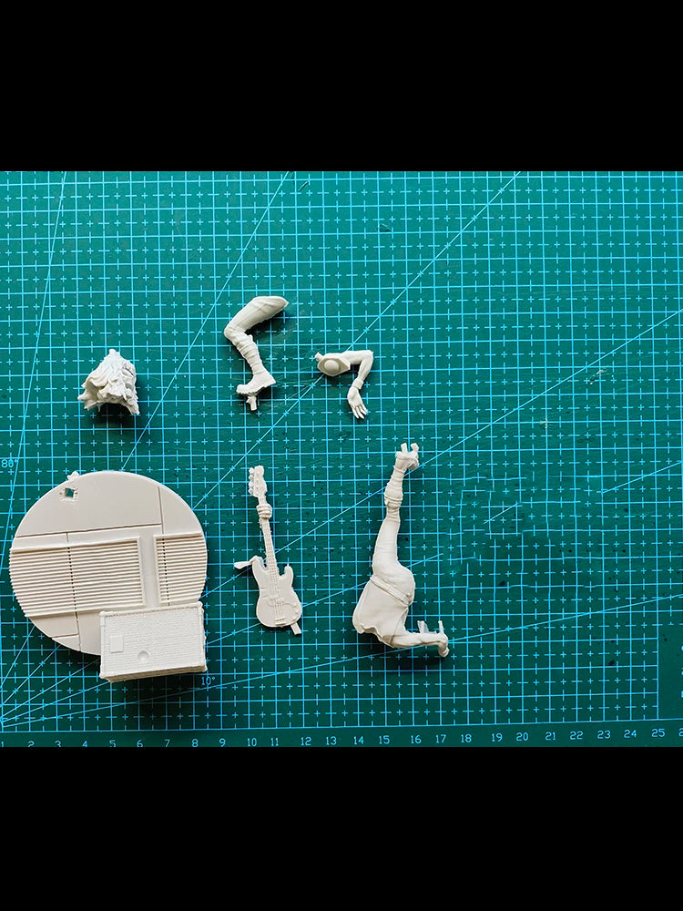 1/24 Winged Fantasy Musician, Resin Model Figure Kit, Fantasy Theme, Unassembled and Unpainted
