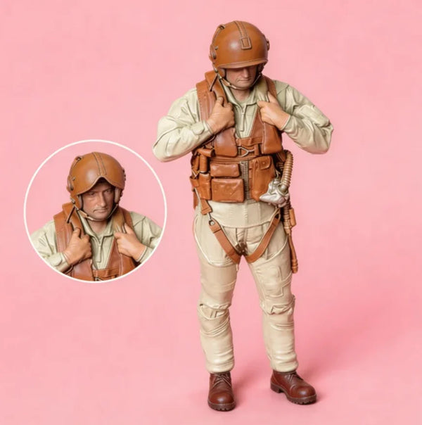 1/48 WWII North African Soldier, Resin Model Figure Kit, Unassembled and Unpainted