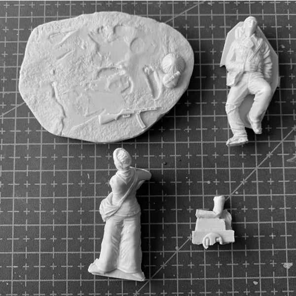 1/35 Vietnam War US Infantry in Firefight, 2 Figures, Resin Model Figure Kit, Unassembled and Unpainted
