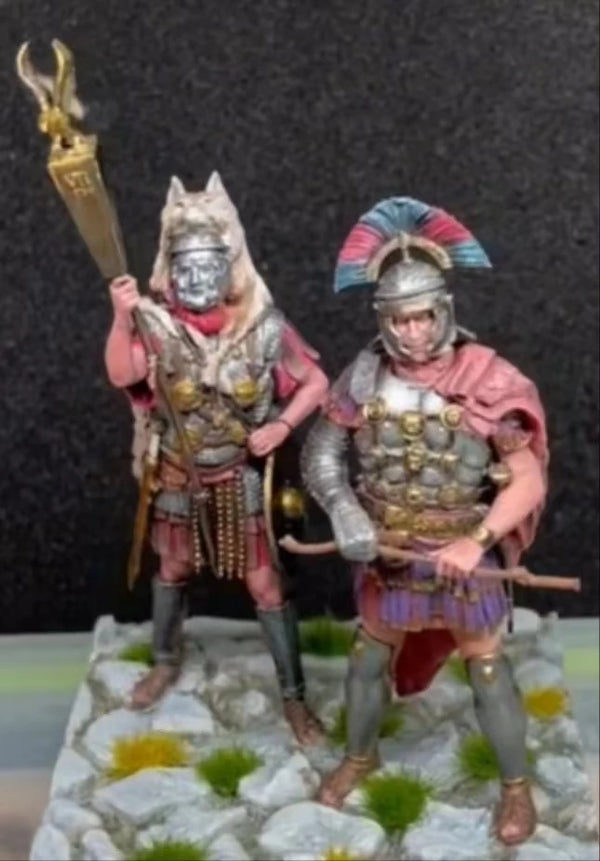 1/24 Medieval Fantasy Warriors, 2 Figures, Resin Model Figure Kit, Fantasy Theme, Unassembled and Unpainted