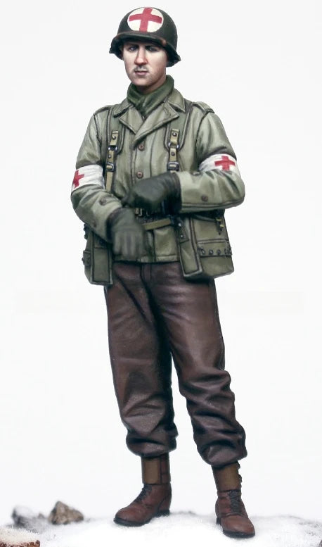 1/35 WWII German Fallschirmjäger Medic, Resin Model Figure Kit, Unassembled and Unpainted