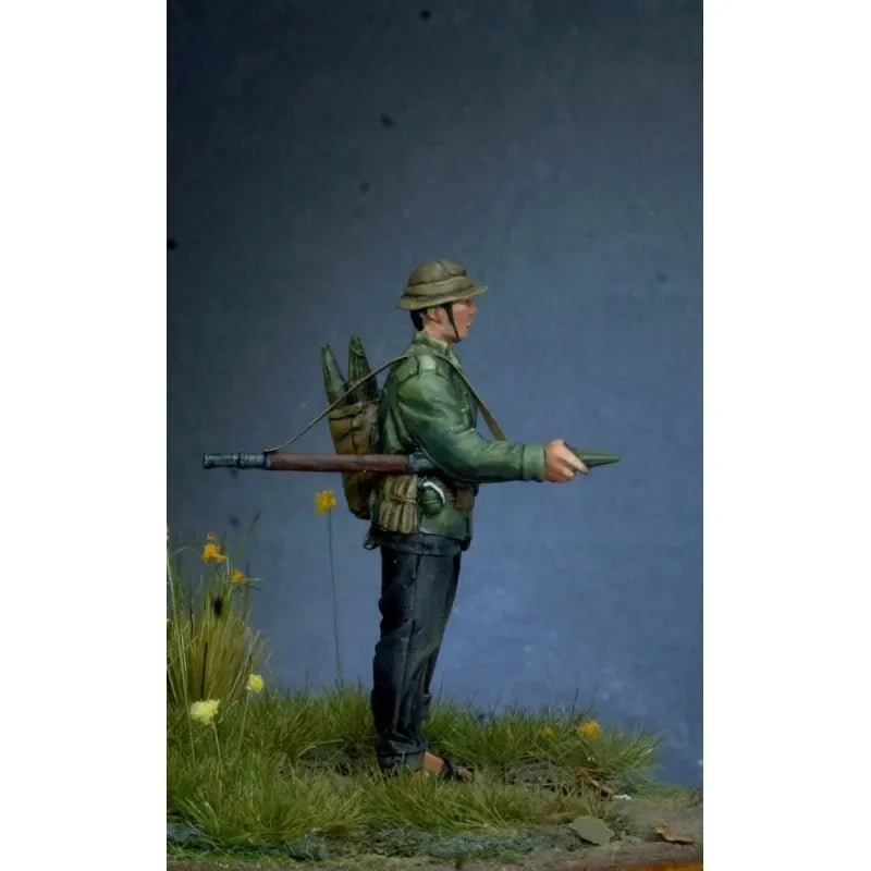 1/35 Vietnam War Vietnamese Militia Tank Hunter, Resin Model Figure Kit, Unassembled and Unpainted